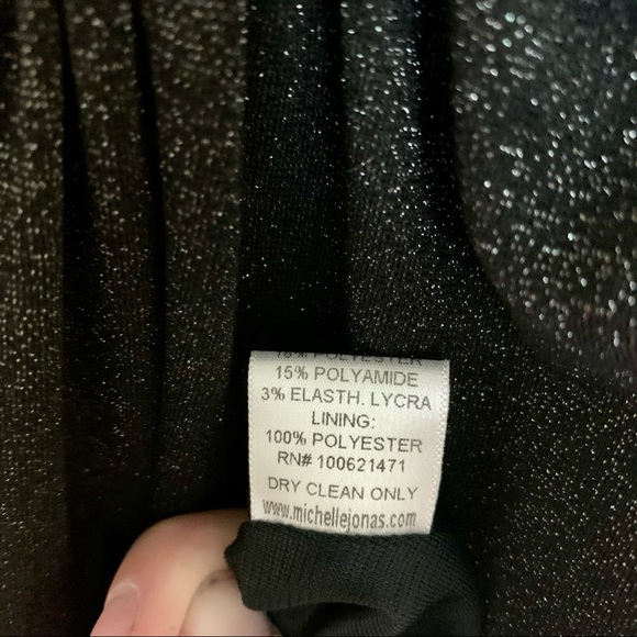 Y2K SCOOP Black and Gold Keyhole Shimmer Gown - Picture 13 of 13